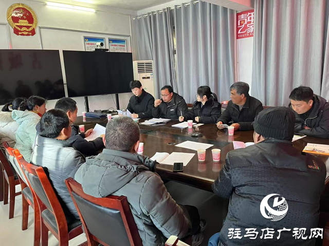 駐馬店市市場(chǎng)監(jiān)管局高新區(qū)分局開(kāi)展食安協(xié)管員及農(nóng)村流動(dòng)廚師培訓(xùn)