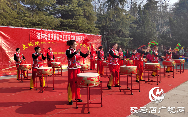 驛城區橡林街道橡林社區志愿服務隊:發揚志愿精神 書寫新時代雷鋒故事