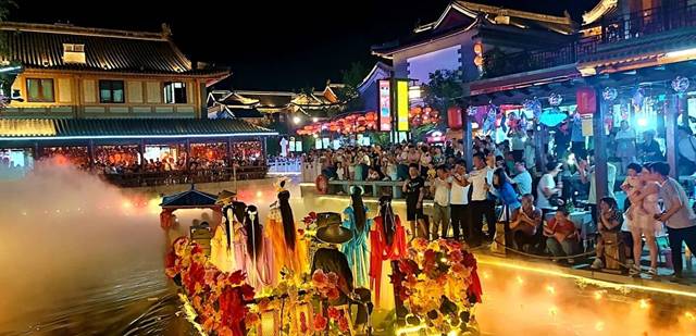 皇家驛站暑期熱度攀升 客流量增長激活文旅消費(fèi)新活力