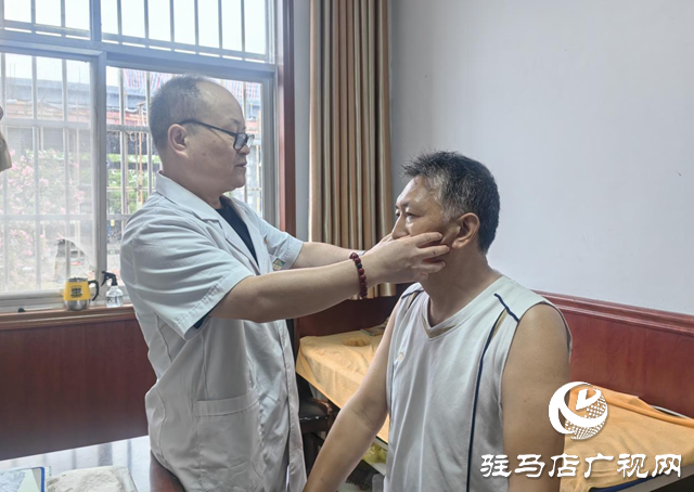 秋季過敏性鼻炎頻發(fā)?中醫(yī)專家教您搓熱迎香穴緩解不適