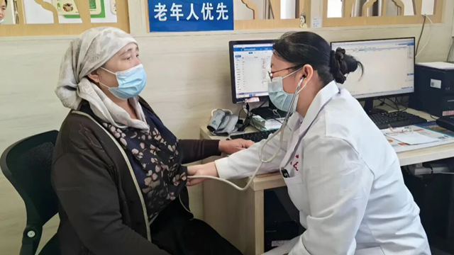  駐馬店市第一人民醫院：白衣穿梭巴里坤，豫哈情深架心橋