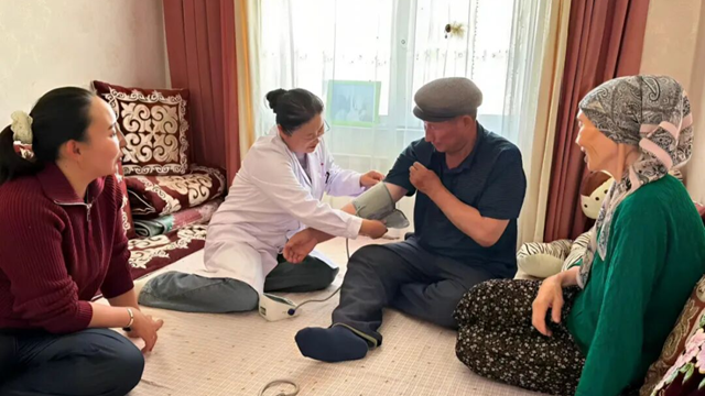  駐馬店市第一人民醫院：白衣穿梭巴里坤，豫哈情深架心橋