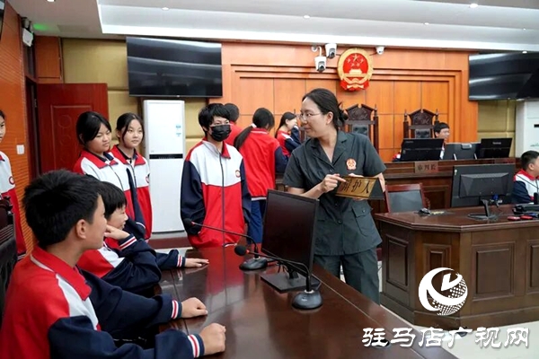 平輿縣人民法院:解鎖“開學第一課”新上“法”