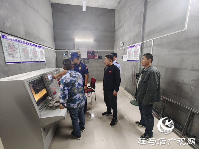 駐馬店市驛城區(qū)關王廟鄉(xiāng)扎實開展住宅小區(qū)消防安全夜查行動