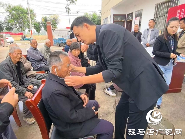 駐馬店市康復輔具協會為聽障群眾送上“有聲”祝福