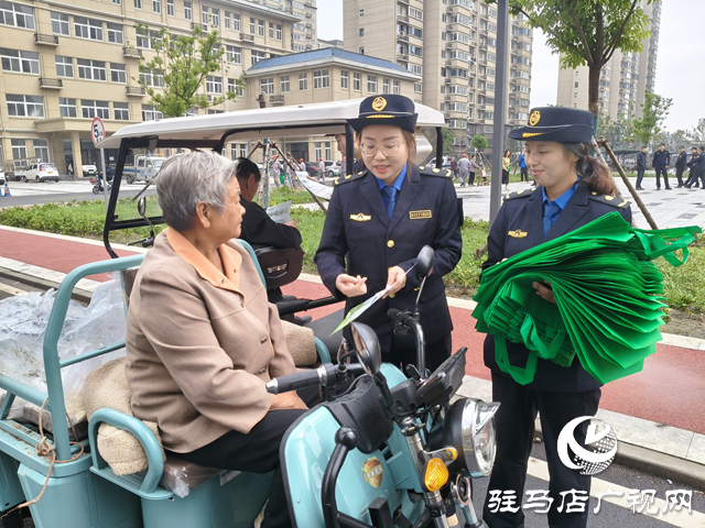 駐馬店高新區(qū)開(kāi)展生活垃圾分類主題宣傳活動(dòng)