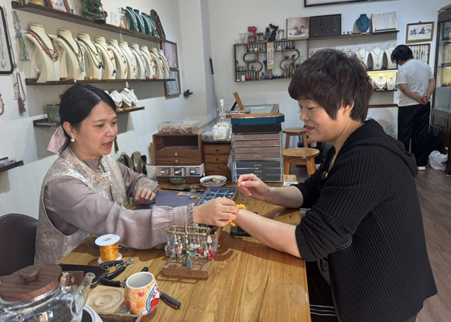 劉海鈺：畫筆破壁 善行傳暖 無聲世界繪華章