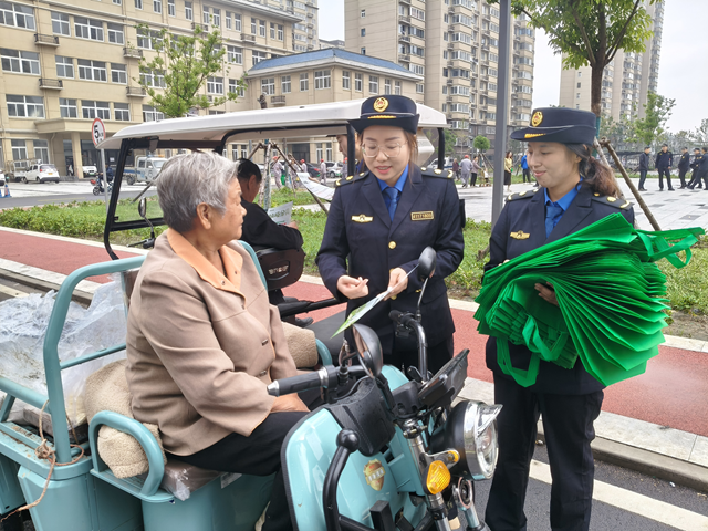 駐馬店高新區開展生活垃圾分類主題宣傳活動