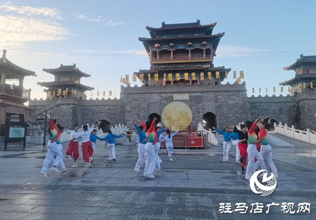 “中原舞翩躚”廣場舞成果展綻放駐馬店 點燃群眾文化熱情