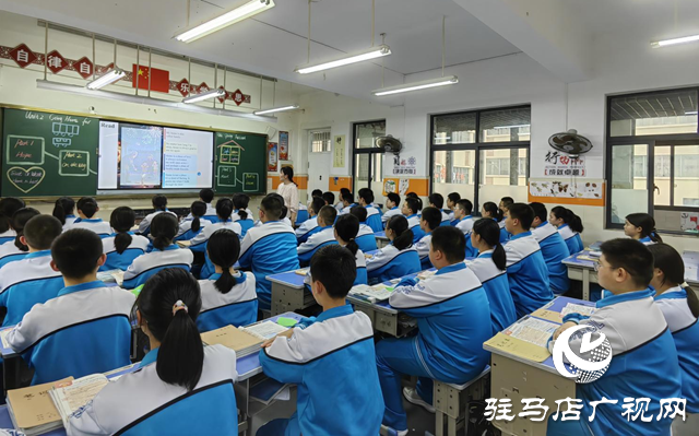 從陽:二十載堅守講臺 為天使豐盈翅膀