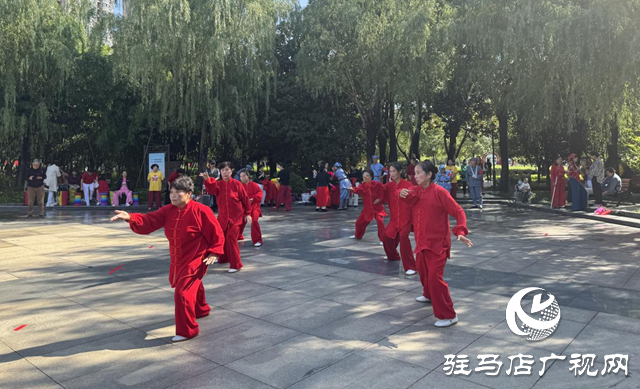 駐馬店市文化館組織下基層文藝演出 滿懷豪情歌頌祖國