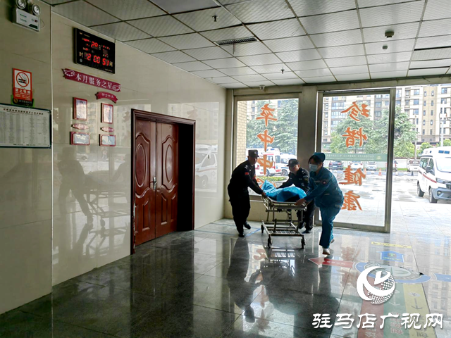 國慶我在崗——守護生命通道的“藏藍”身影