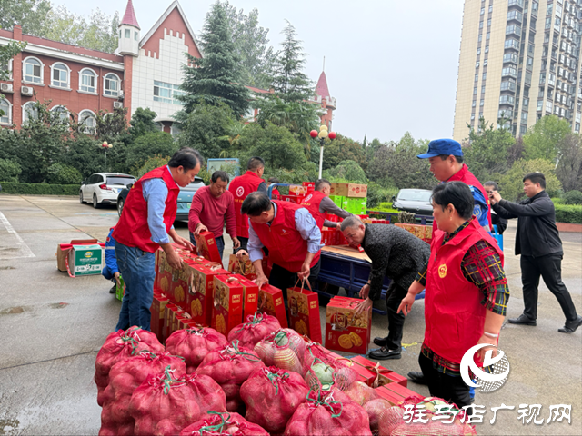 駐馬店好人協會走進市兒童福利院 愛心陪伴暖童心